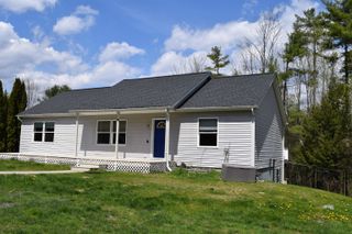 12 Vermont Drive, Hartford, VT 05001
