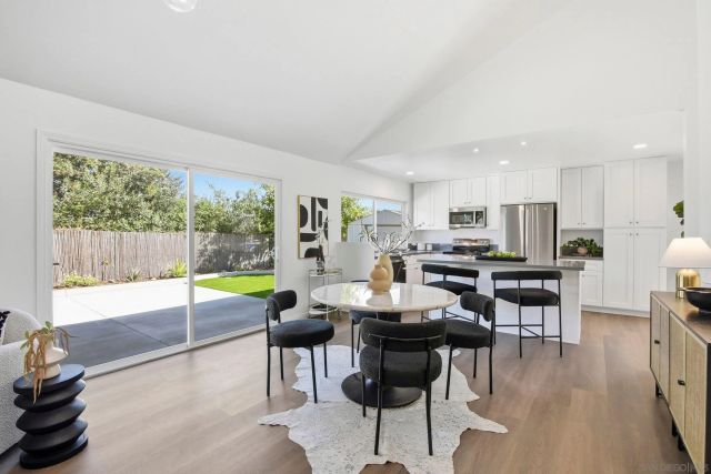 4224 Governor Dr, San Diego, CA 92122