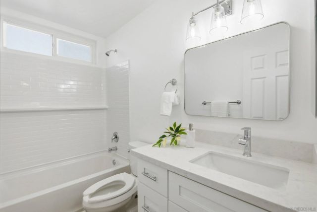 4224 Governor Dr, San Diego, CA 92122