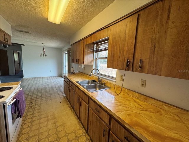 11855 SE 84TH TERRACE, Belleview, FL 34420