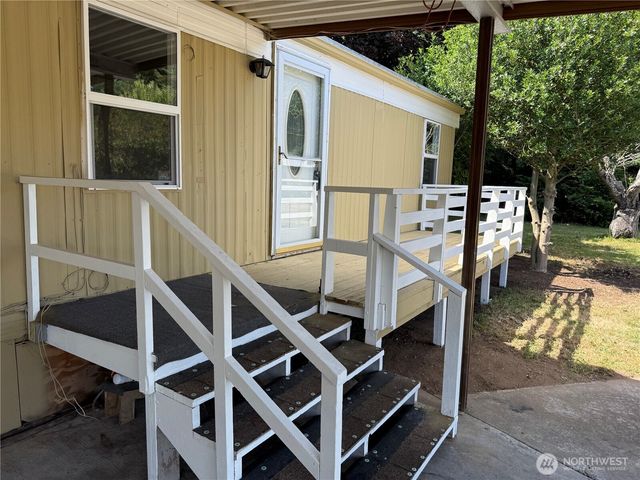 3517 Birch Bay Lynden Road, Custer, WA 98240