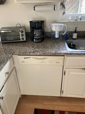 673 The Alameda, El Granada, CA 94018