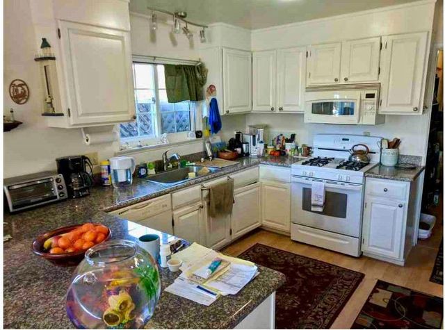 673 The Alameda, El Granada, CA 94018