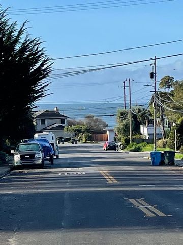 673 The Alameda, El Granada, CA 94018