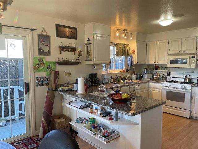 673 The Alameda, El Granada, CA 94018