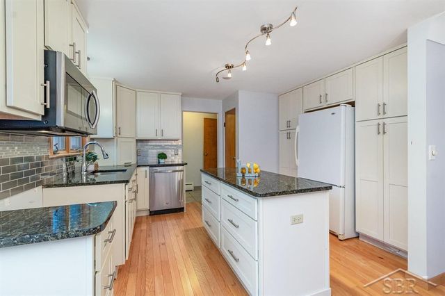 3296 Hidden Road, Bay City, MI 48706