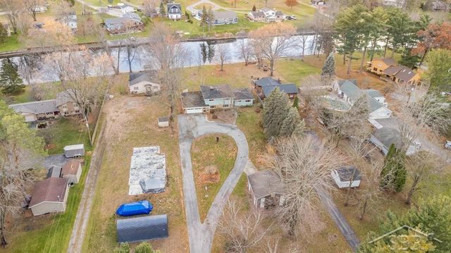 3296 Hidden Road, Bay City, MI 48706