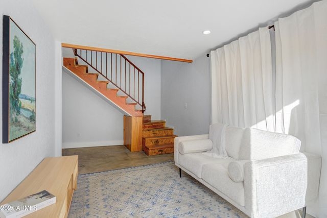 2546 N 9TH Street, Phoenix, AZ 85006