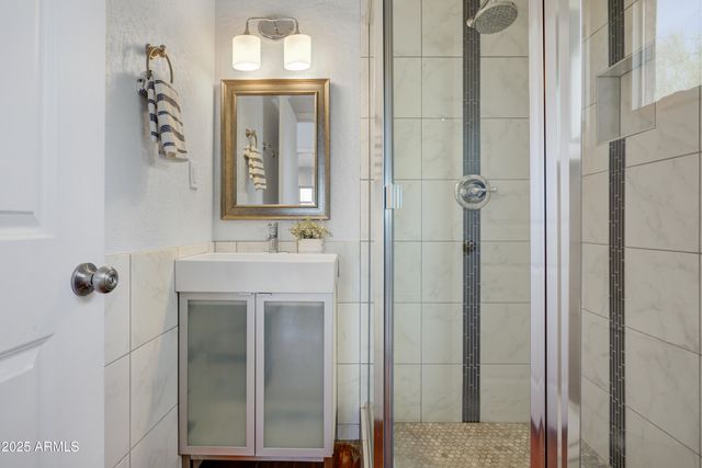 2546 N 9TH Street, Phoenix, AZ 85006