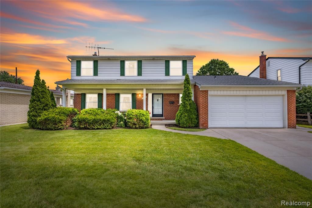 11836 Canterbury Drive, Warren, MI 48093