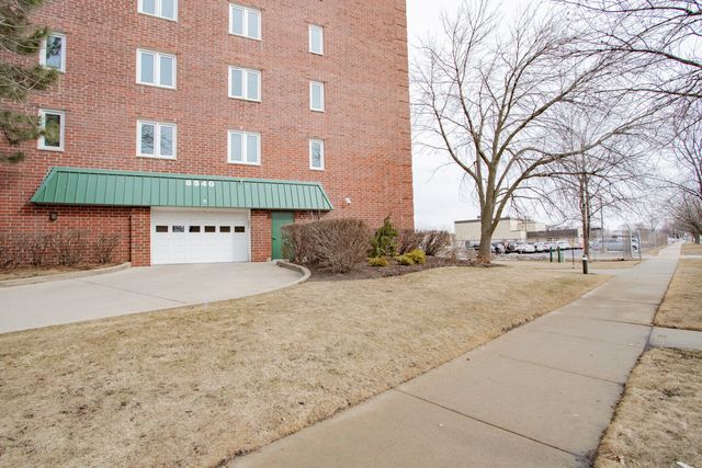 8540 W Foster Avenue 504, Norridge, IL 60706