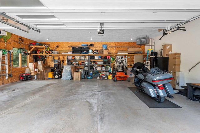 2821 LEGEND LANE, De Pere, WI 54115