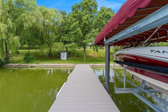 2821 LEGEND LANE, De Pere, WI 54115
