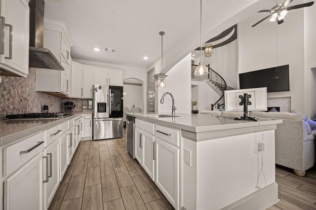 2225 Bellano Bay Drive, La Marque, TX 77568