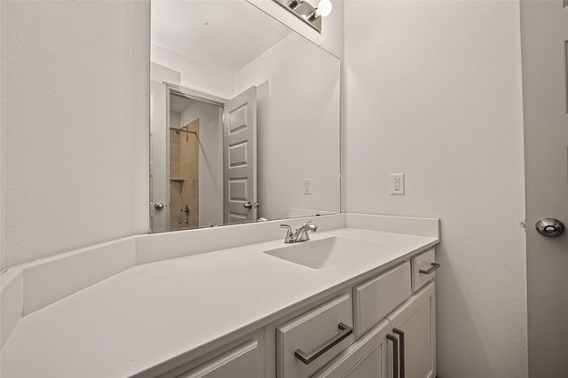 2225 Bellano Bay Drive, La Marque, TX 77568