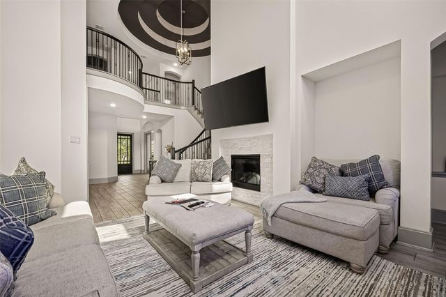 2225 Bellano Bay Drive, La Marque, TX 77568
