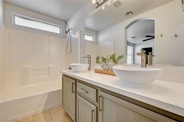 8062 Imperial Treasure Street, Las Vegas, NV 89139