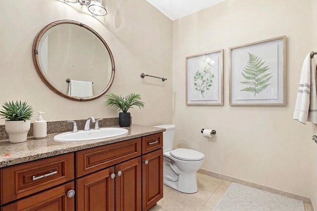 50 N Plum Grove Road 606E, Palatine, IL 60067