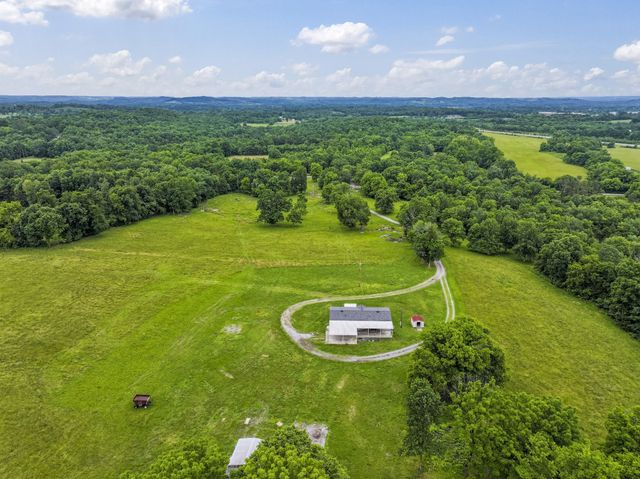 439 Philippi Road, Wartrace, TN 37183