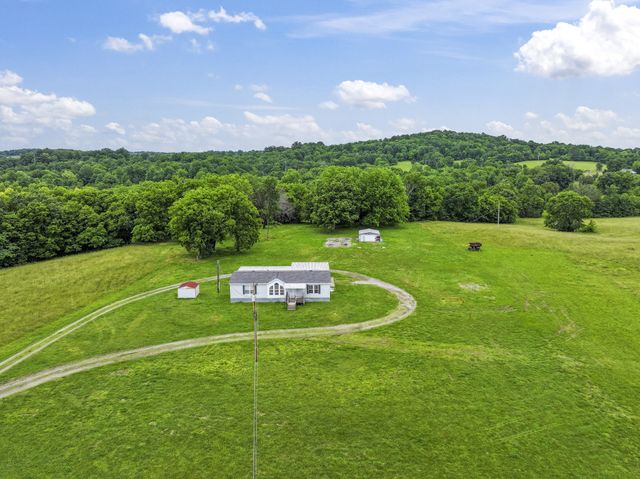 439 Philippi Road, Wartrace, TN 37183