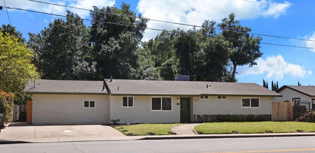 42 C St, Galt, CA 95632