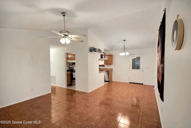1426 Healey Street NW, Palm Bay, FL 32907