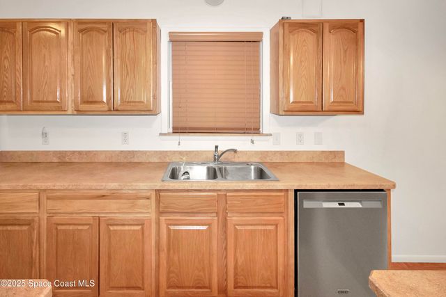 1426 Healey Street NW, Palm Bay, FL 32907