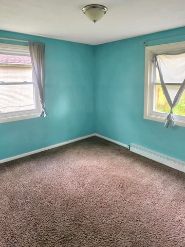 419 10th Avenue, Three Rivers, MI 49093