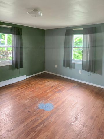 419 10th Avenue, Three Rivers, MI 49093
