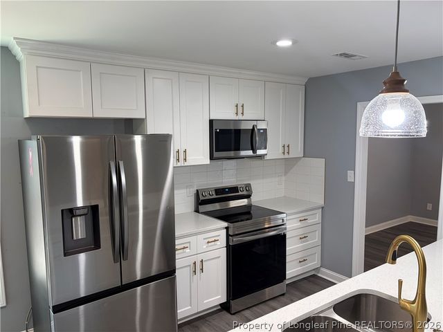 5811 Paragon Point, Hope Mills, NC 28348