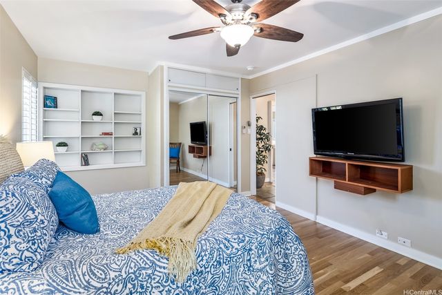 223 Kaalawai Place, Honolulu, HI 96816