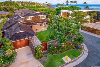 223 Kaalawai Place, Honolulu, HI 96816