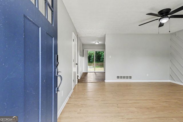 2538 Burton Circle, Morrow, GA 30260