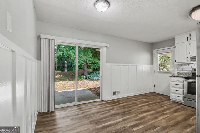 2538 Burton Circle, Morrow, GA 30260