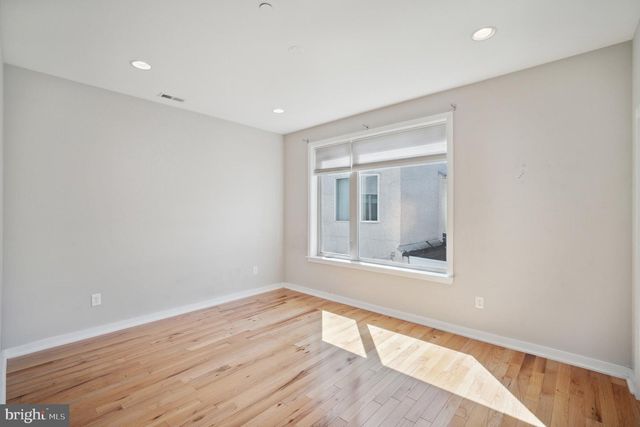 1246 E FLETCHER ST, Philadelphia, PA 19125