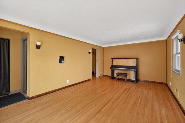 1137 Osceola Avenue, Saint Paul, MN 55105