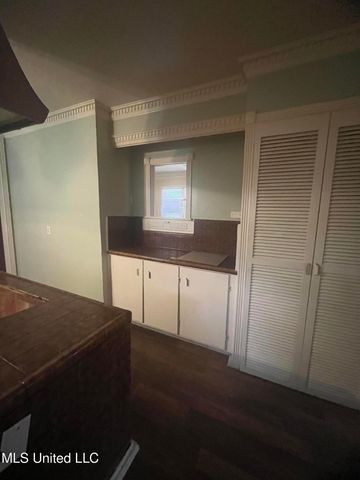 3129 Adrienne Drive, Jackson, MS 39212