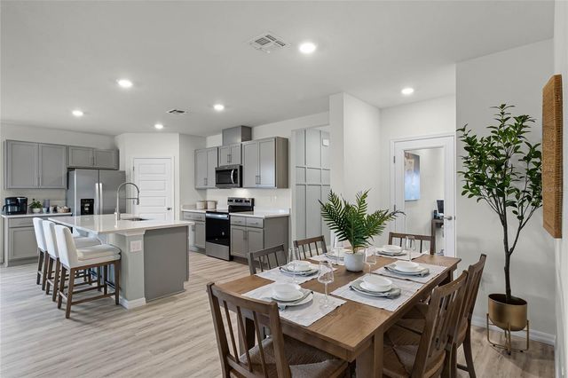 7851 FORREST FOX WAY, Lakeland, FL 33810