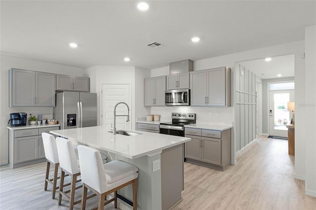 7851 FORREST FOX WAY, Lakeland, FL 33810