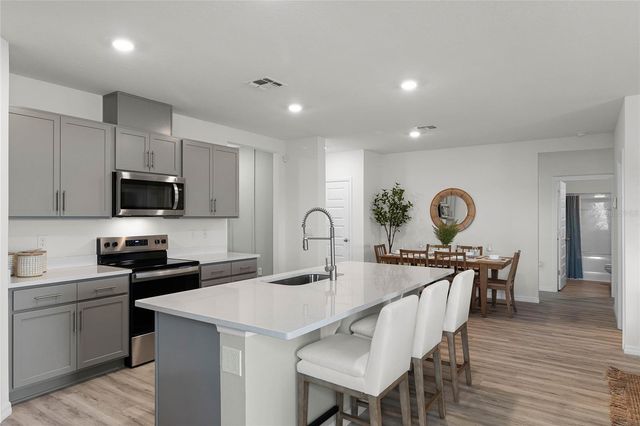 7851 FORREST FOX WAY, Lakeland, FL 33810