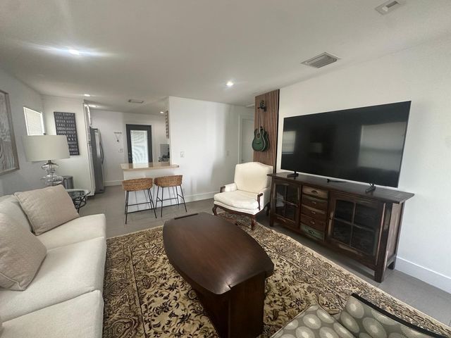 300 Central Drive, West Palm Beach, FL 33405