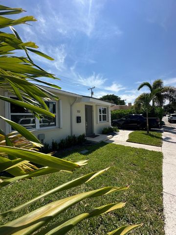 300 Central Drive, West Palm Beach, FL 33405