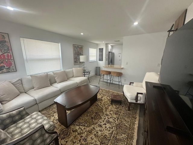 300 Central Drive, West Palm Beach, FL 33405