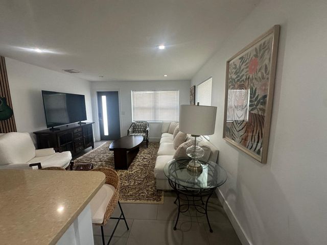 300 Central Drive, West Palm Beach, FL 33405