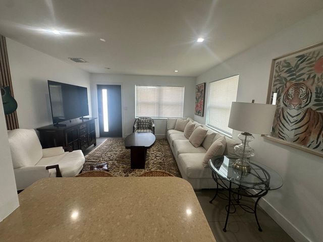 300 Central Drive, West Palm Beach, FL 33405