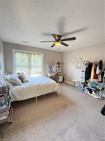 115 Sheldon CT, Yorktown, VA 23693