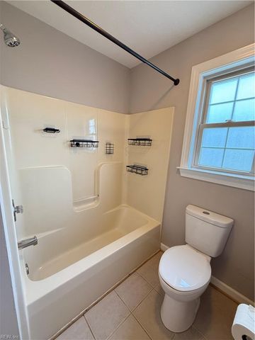 115 Sheldon CT, Yorktown, VA 23693