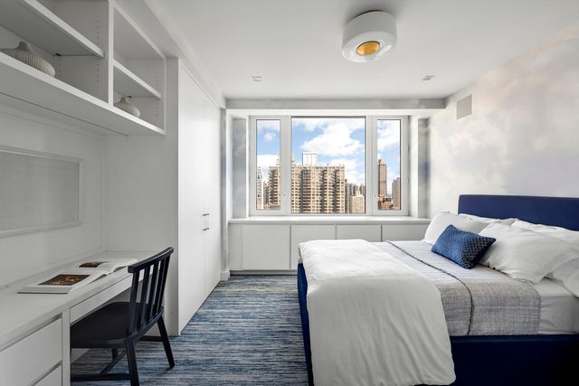 300 E 77th St Apt 28B, New York City, NY 10075