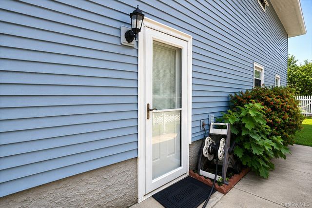 190 Hollywood Avenue, Valley Stream, NY 11581
