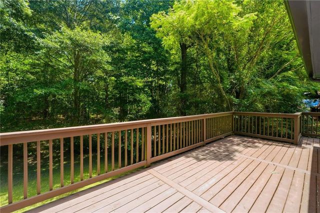 9175 Carr Cir SW, Covington, GA 30014
